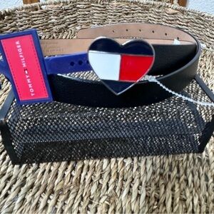 Tommy Hilfiger heart shaped buck patriotic looking belt Sz M The 4th of July❤️